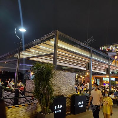 खुलने और बंद होने वाली छत के साथ पाउडर लेपित फ्रेम इलेक्ट्रिक रिट्रैक्टेबल फैब्रिक पेर्गोला